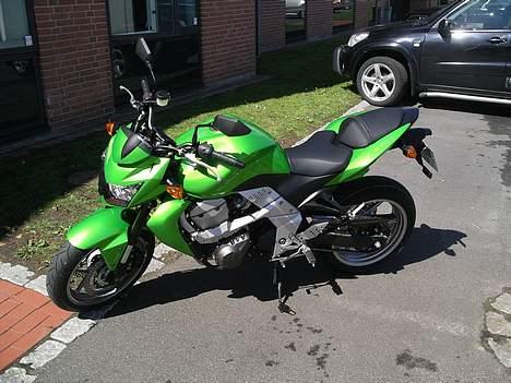 Kawasaki z750 ABS SOLGT!! billede 2