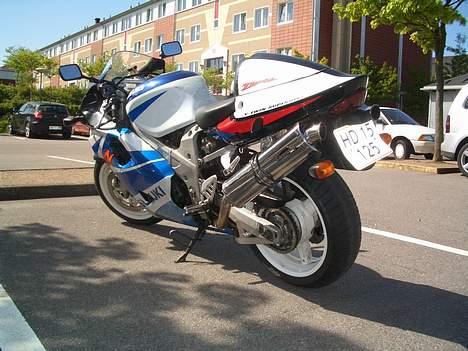 Suzuki TL 1000R   (solgt) billede 3