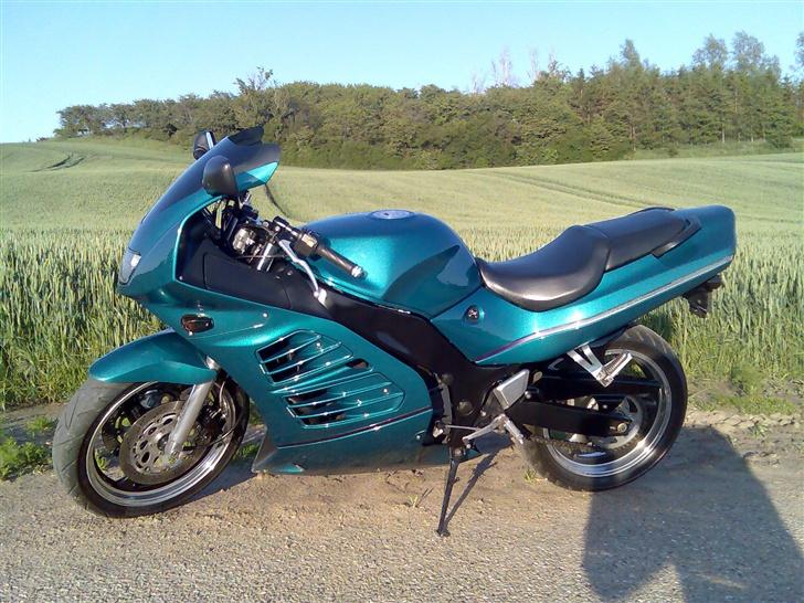 Suzuki RF 600 R billede 5