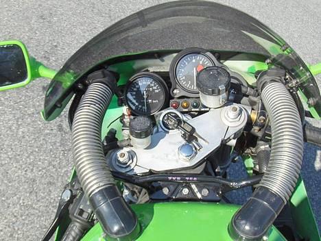 Kawasaki ZXR 750 H1 *solgt* - Cockpittet... billede 7