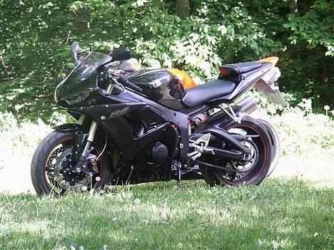 Yamaha R6 - 2005 *SOLGT* billede 2