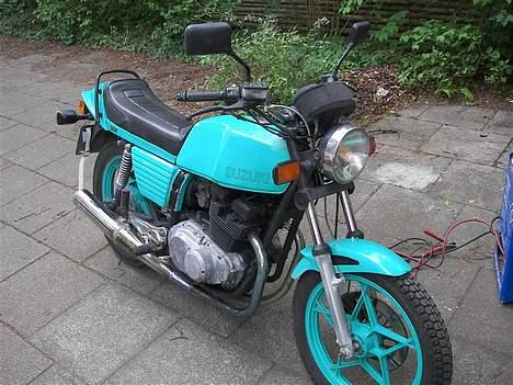 Suzuki GSX 400 (EX?) - Sådan så herligheden ud, lige da den var kommet hjem billede 3