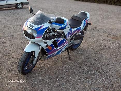 Suzuki GSXR 750 W billede 11