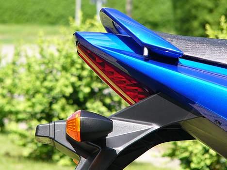 Suzuki SV650S K3 *Solgt* - Flot røv.. Er helt vild med de diodestriber som baglygter... billede 9