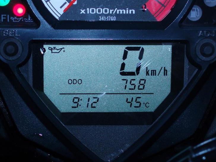 Suzuki SV650 S (Solgt!) billede 4