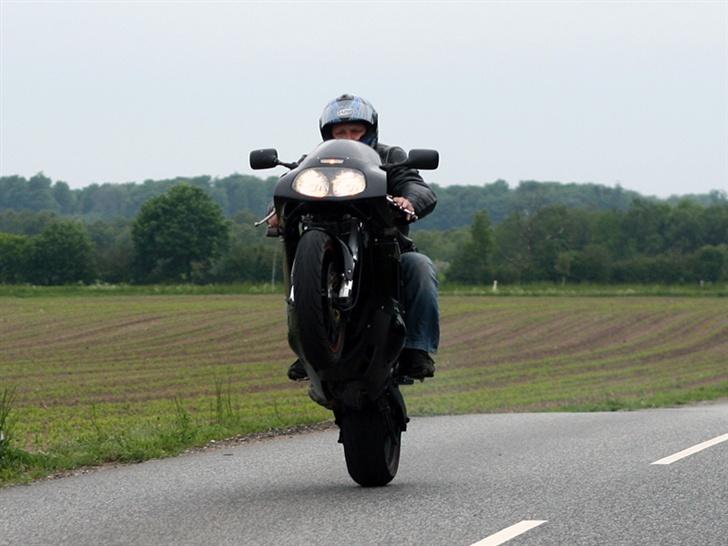 Suzuki Gsxr 750 billede 15