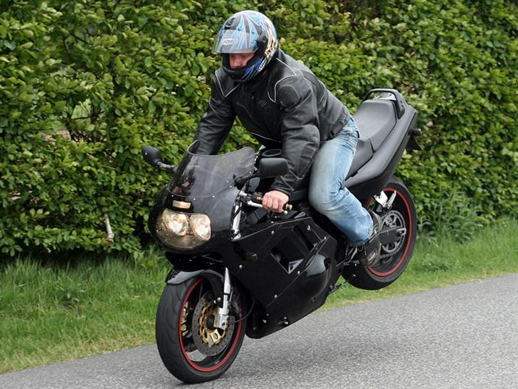 Suzuki Gsxr 750 billede 16