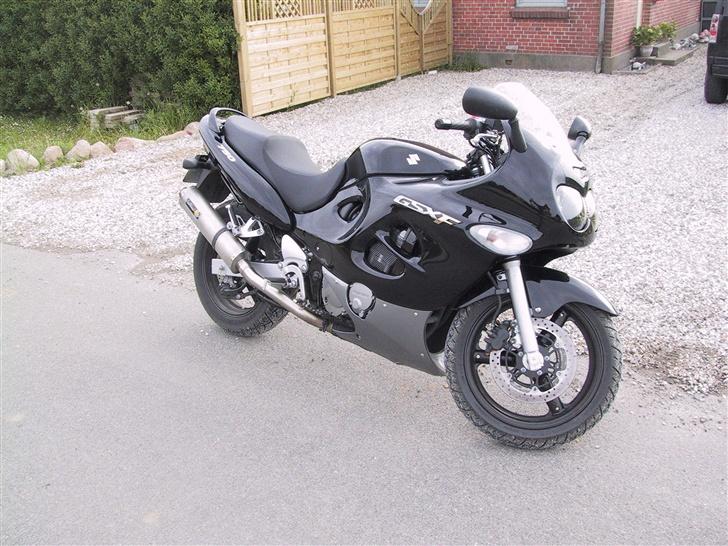 Suzuki gsx750f billede 1