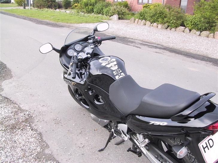 Suzuki gsx750f billede 6