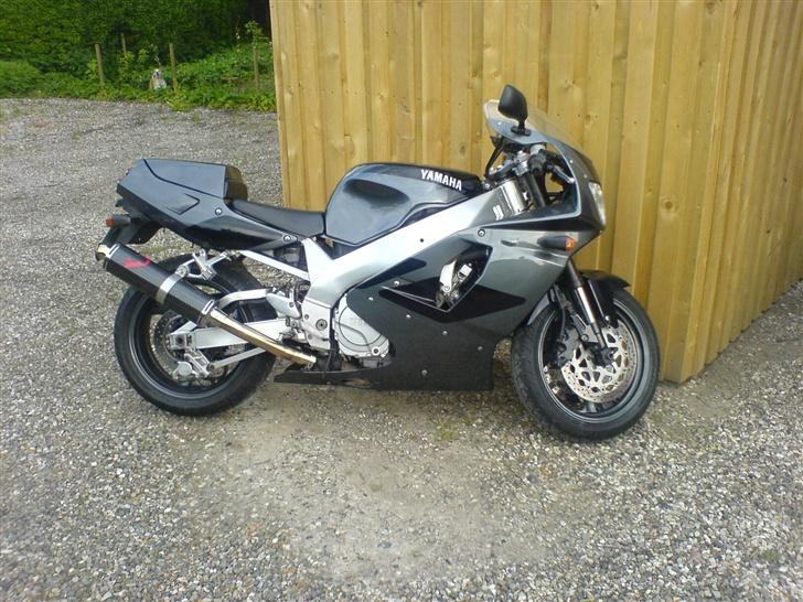 Yamaha Yzf 750 R billede 1