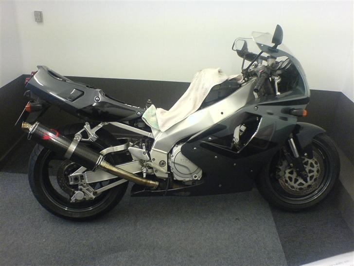 Yamaha Yzf 750 R billede 8