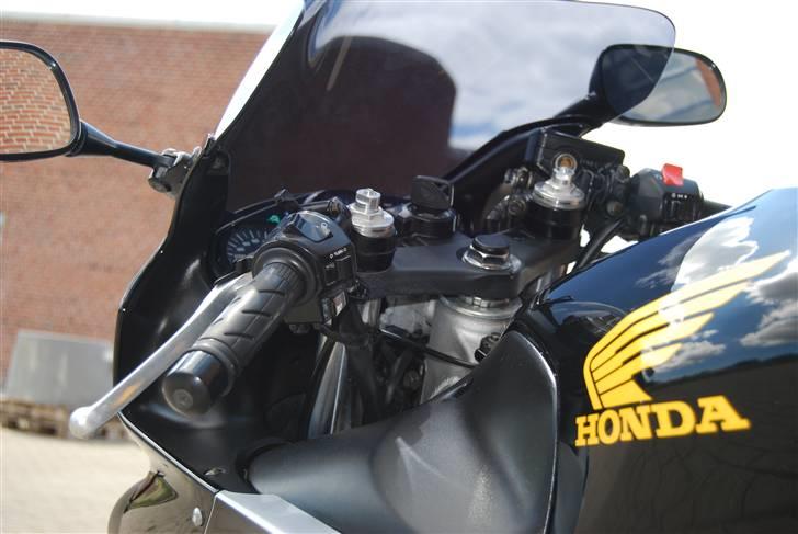 Honda cbr 600 f4 !SOLGT!  billede 1