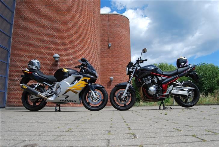 Honda cbr 600 f4 !SOLGT!  billede 2