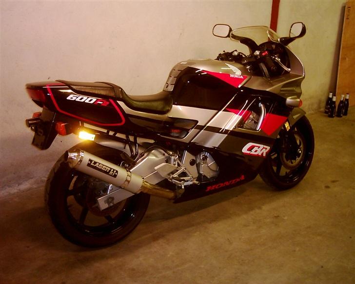 Honda CBR F2 billede 4