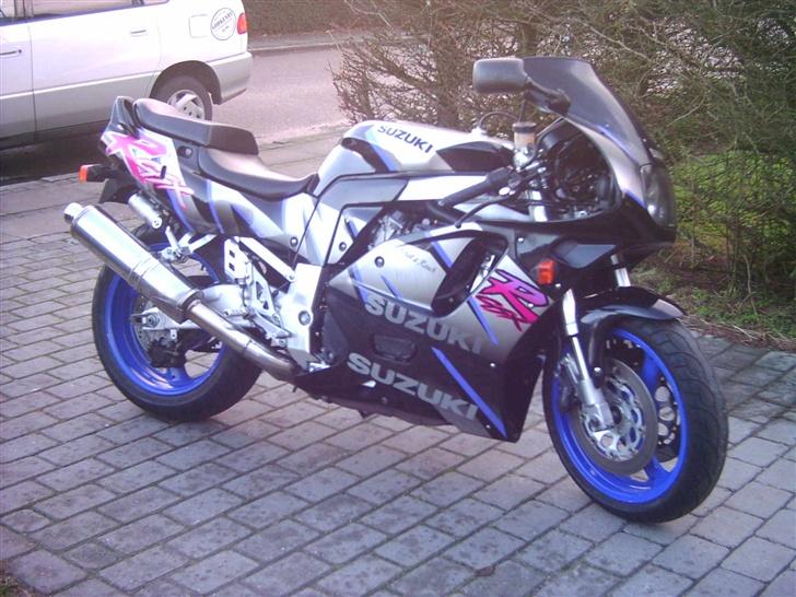 Suzuki GSXR 750 RW billede 2