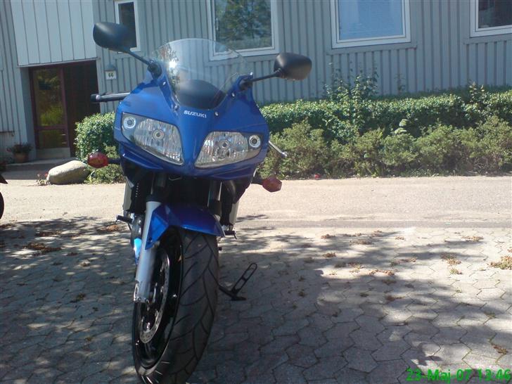 Suzuki sv1000sk7 billede 2