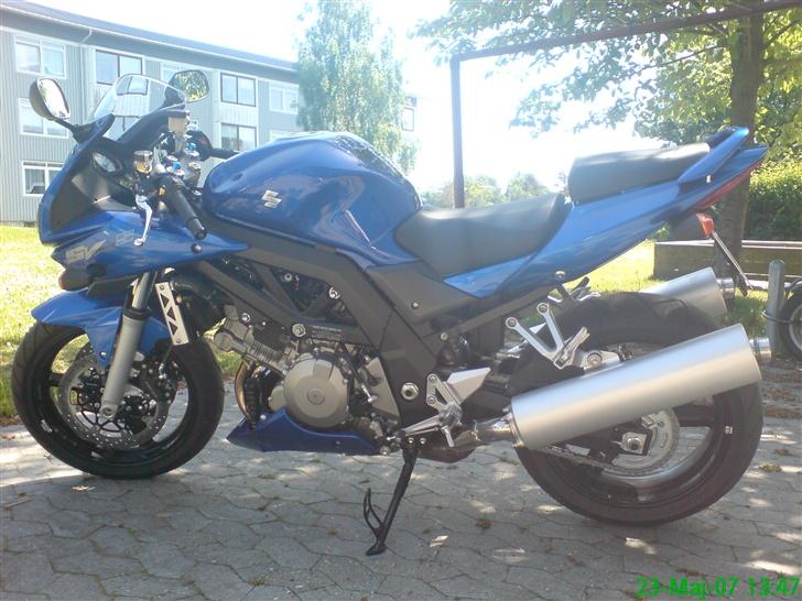 Suzuki sv1000sk7 billede 3
