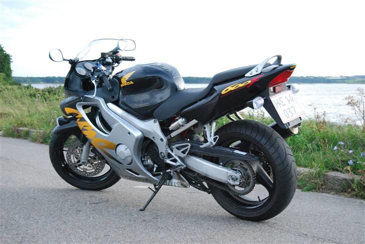 Honda cbr 600 f4 !SOLGT!  billede 6