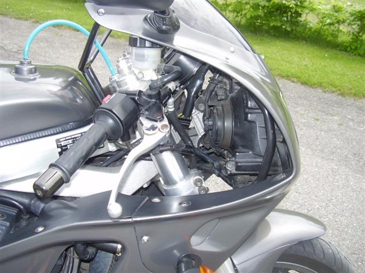 Suzuki gsx R 750 SOLGT billede 9