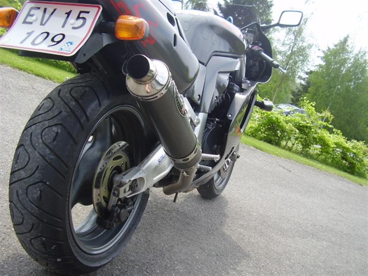 Suzuki gsx R 750 SOLGT billede 12