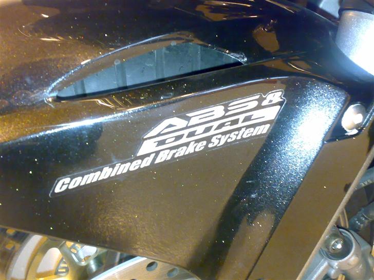Honda VFR 800 A - Jo, den har ABS billede 8