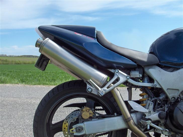 Honda vtr1000f - Oplagte kander fra G&G - road silencers sidder IKKE i!! billede 10