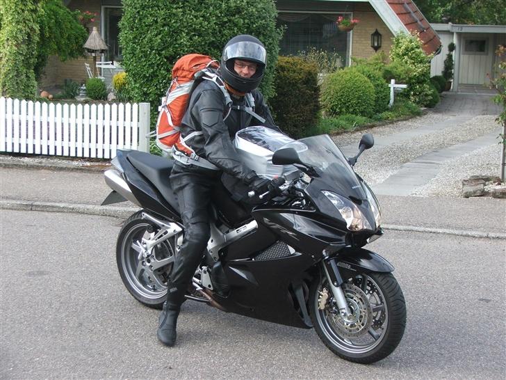 Honda VFR 800 A - Klar til afgang mod Hamburg billede 13