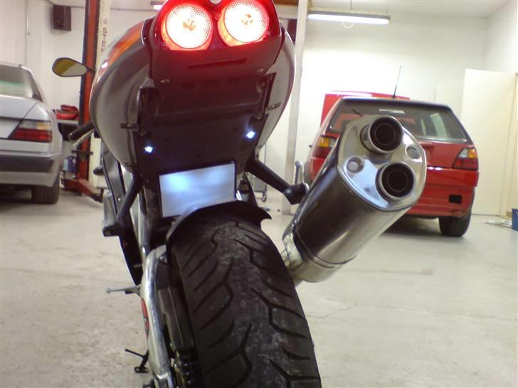 Aprilia RSV mille R **SOLGT** - Nye diode baglygter med blink, og glat bagende billede 16