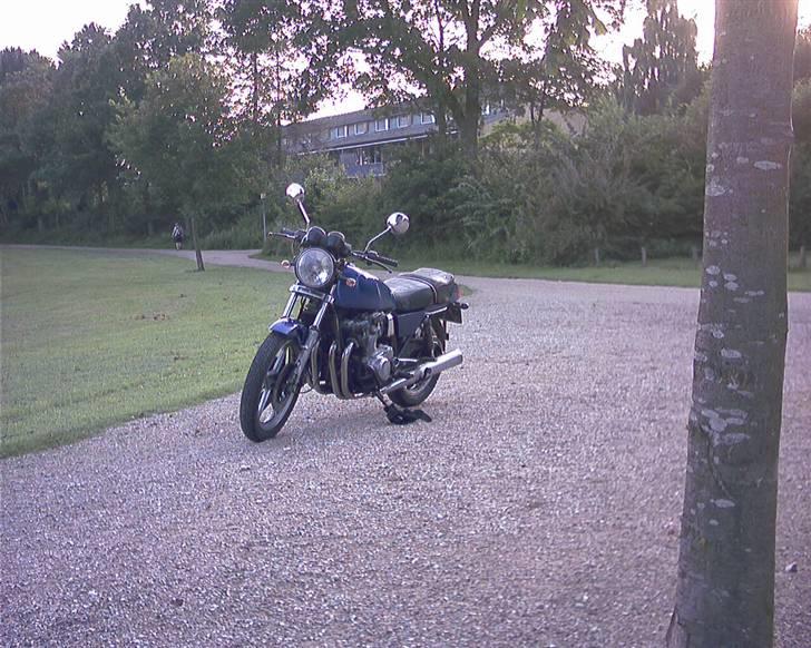 Suzuki GSX 750 E solgt billede 2