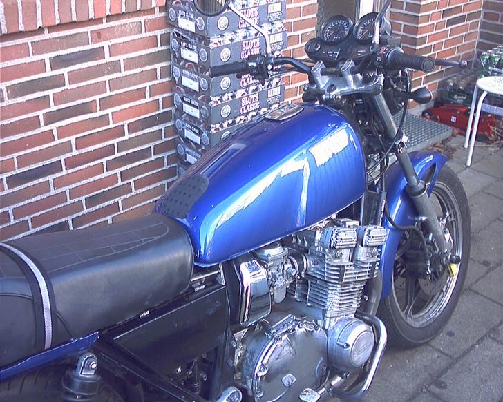 Suzuki GSX 750 E solgt billede 3