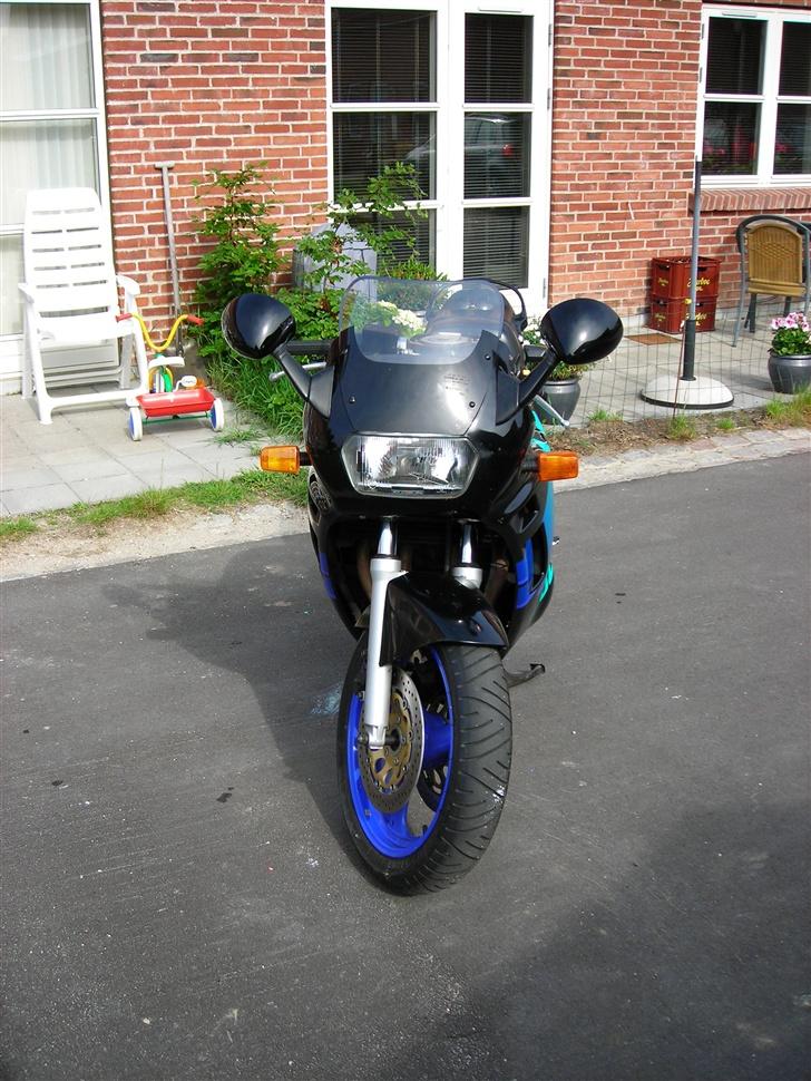 Suzuki GSX 600 F billede 1