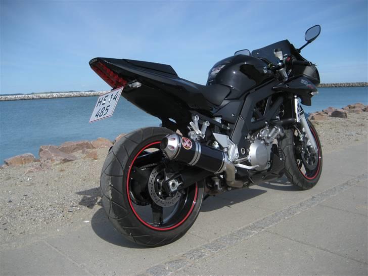 Suzuki SV 1000s K7 - Solgt - :-( billede 2