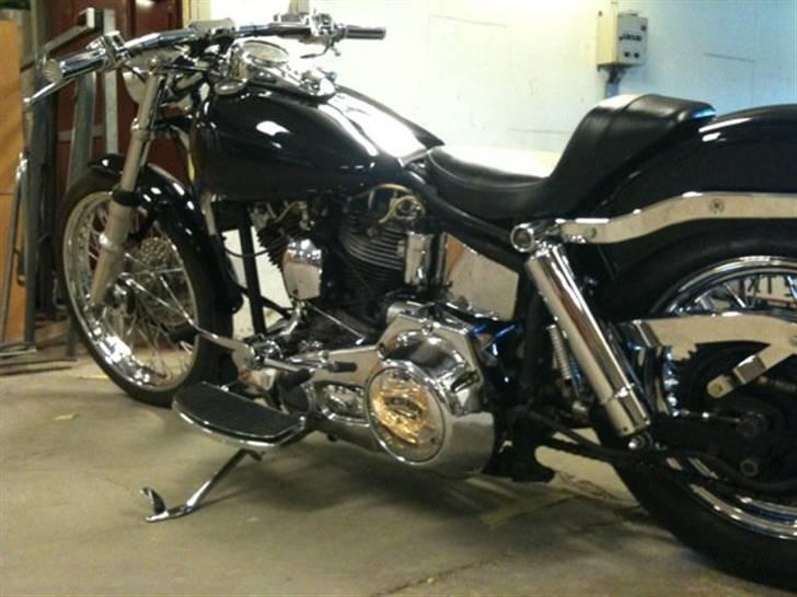 Harley Davidson FL 1200  billede 1