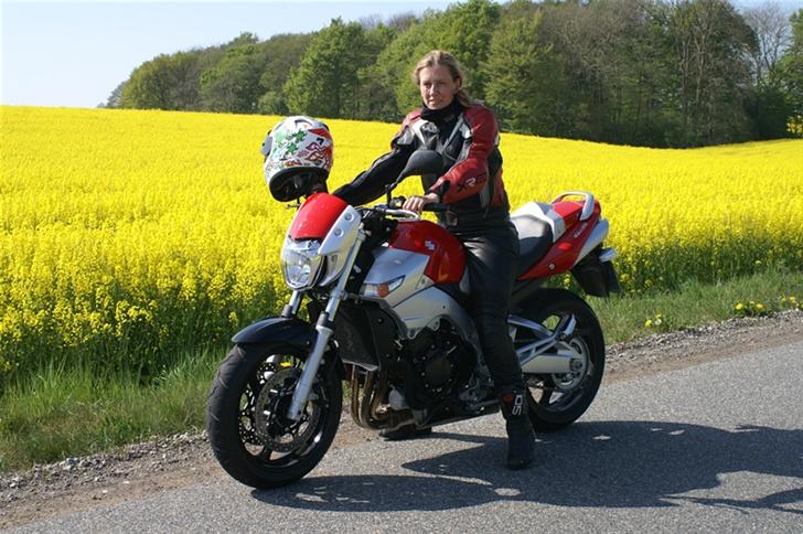 Suzuki GSR 600 (solgt) billede 1