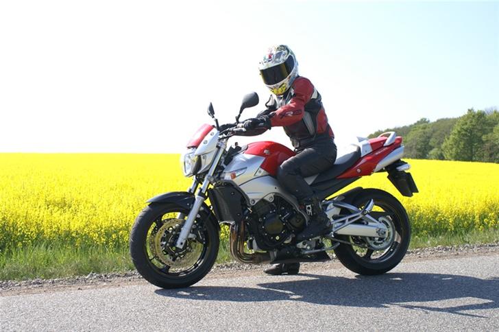 Suzuki GSR 600 (solgt) billede 3