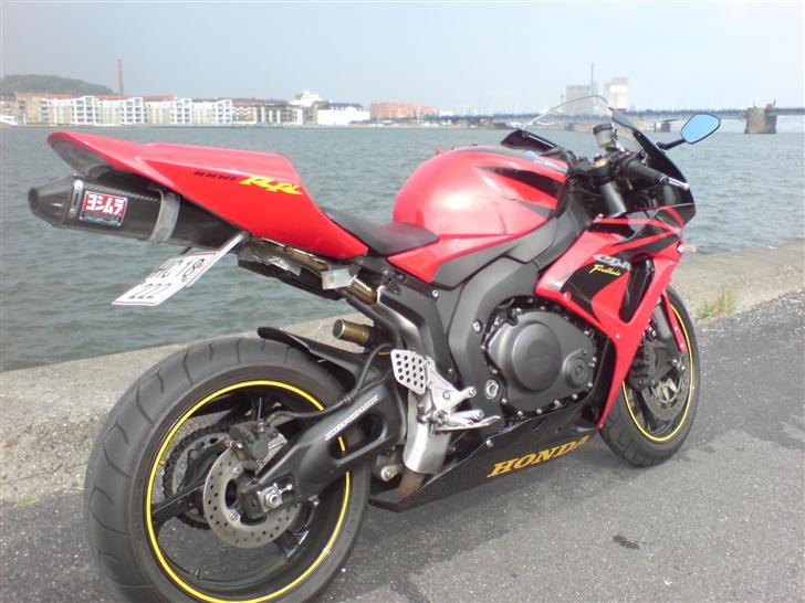 Honda cbr 1000 rr Fireblad - Er rustfri smed, så har selv lavet nummerpladeholder. billede 9