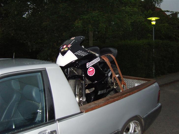 Triumph TT 600 BANEGED billede 4