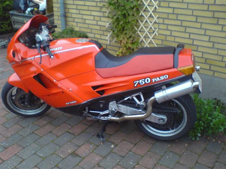 Ducati paso 750 (SOLGT) - ja sådan ser den ud i dag billede 1