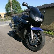 Suzuki RF 600 R *SOLGT*