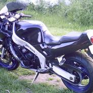 Yamaha fzr