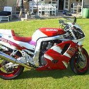 Suzuki GSXR W