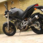 Ducati Monster 600 Dark