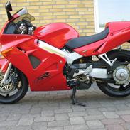 Honda VFR800FI