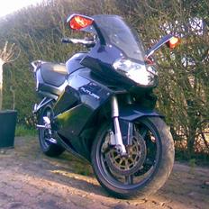 Aprilia RST Mille Futura