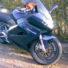 Aprilia RST Mille Futura