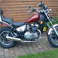 Kawasaki LTD 454