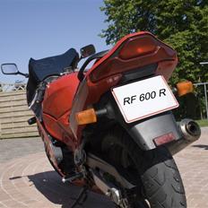 Suzuki RF 600 R