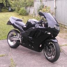 Kawasaki zx9r