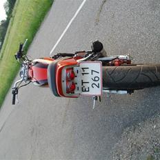 Suzuki gs750 streetfighter solgt