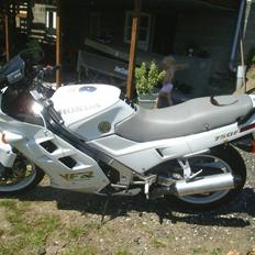 Honda VFR 750 F